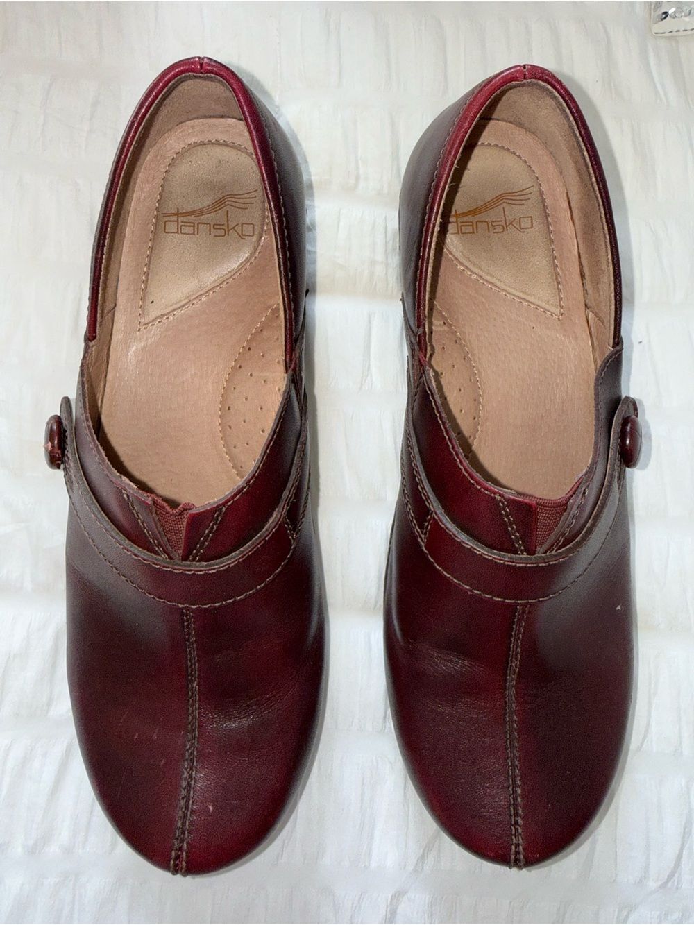 Dansko Women's Burgundy Leather Slip-On Clogs Size 40 US 10 Comfort !